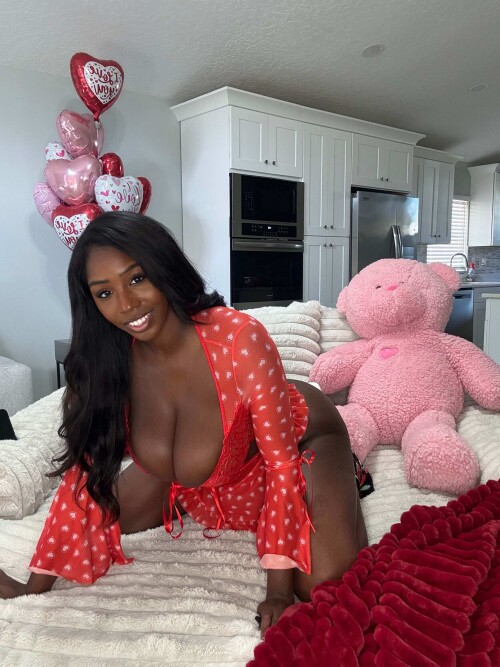 Me-And-Theflirtygemini-Valentines-2025_12f49e1a604afb340a.jpg